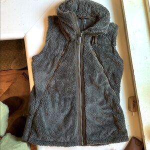 Kuhl Fleece Olive Green Vest Used once